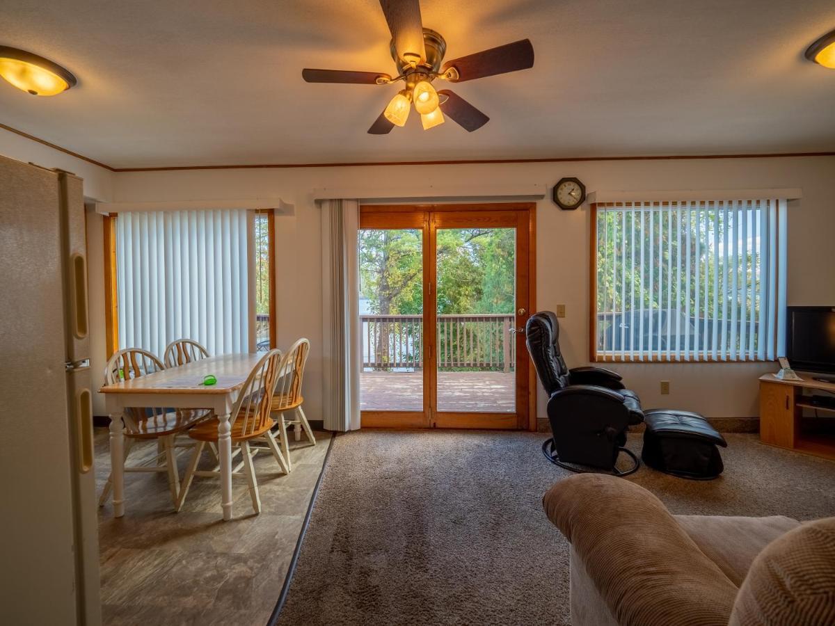 Lake 'N Pines Motel Купърстаун Екстериор снимка