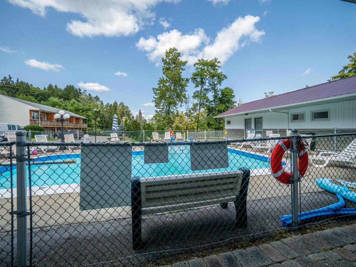 Lake 'N Pines Motel Купърстаун Екстериор снимка