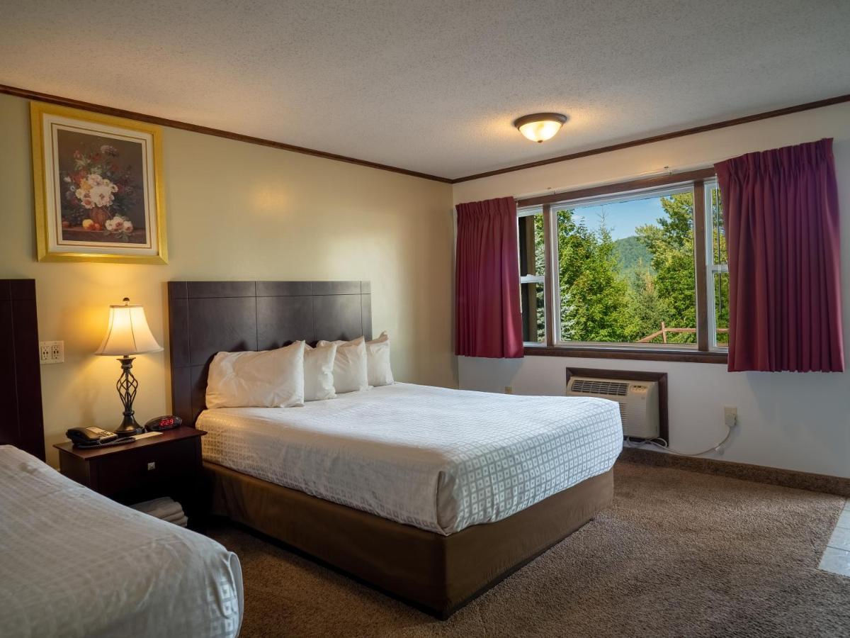 Lake 'N Pines Motel Купърстаун Екстериор снимка